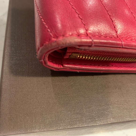 Louis Vuitton New Wave Compact Wallet - Picture 10 of 16